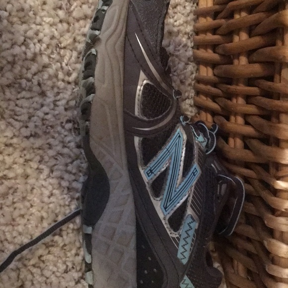 Blue Running shoes. - Picture 5 of 6